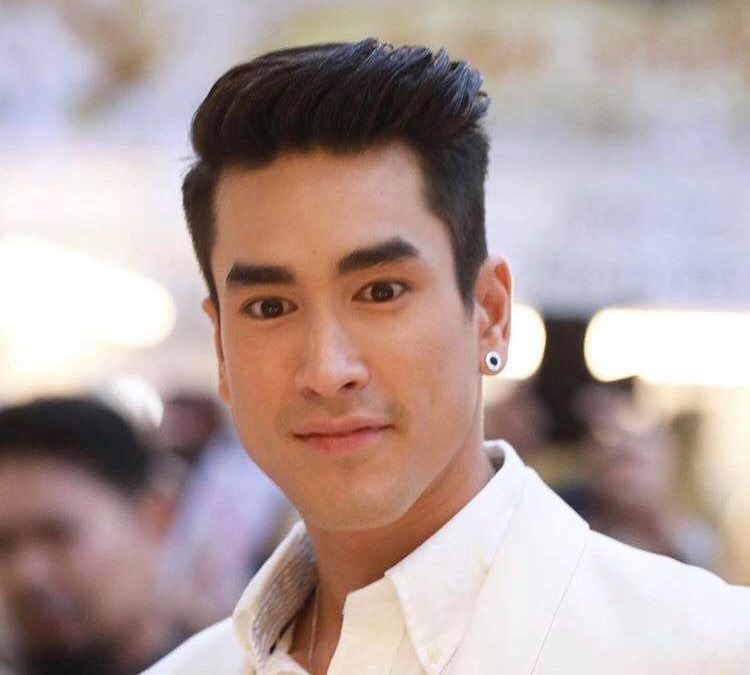 How to become a Thai actor