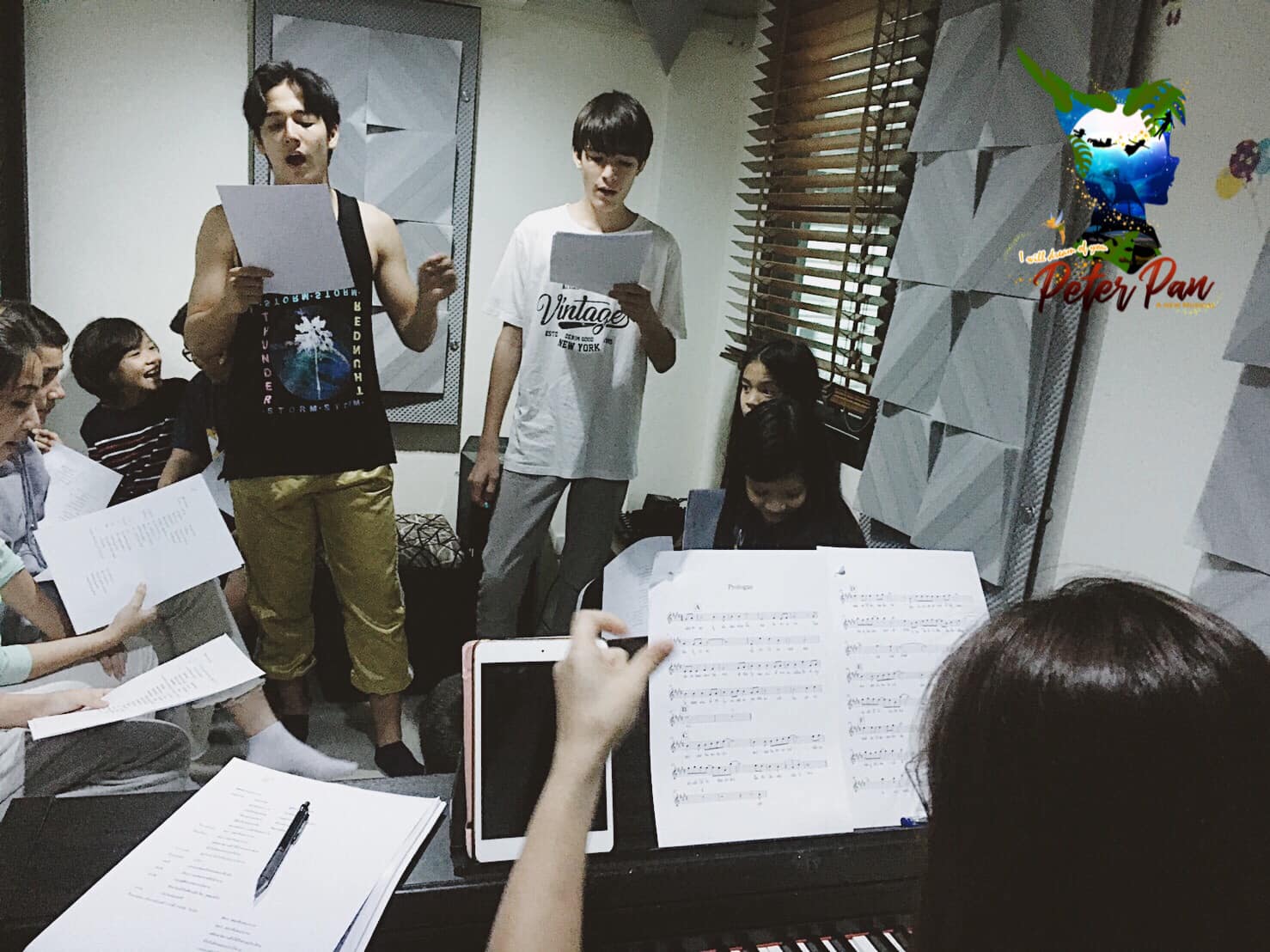 วันนี้น้องๆได้เข้าไปซ้อม Voice กับครูเหมี่ยวดูหน้าตาแต่ละคนมุ่งมั่นตั้งใจกันสุดๆ…
