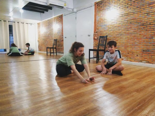 Acting classes for teens in Bangkok at MasterClass Studio with young students performing  

