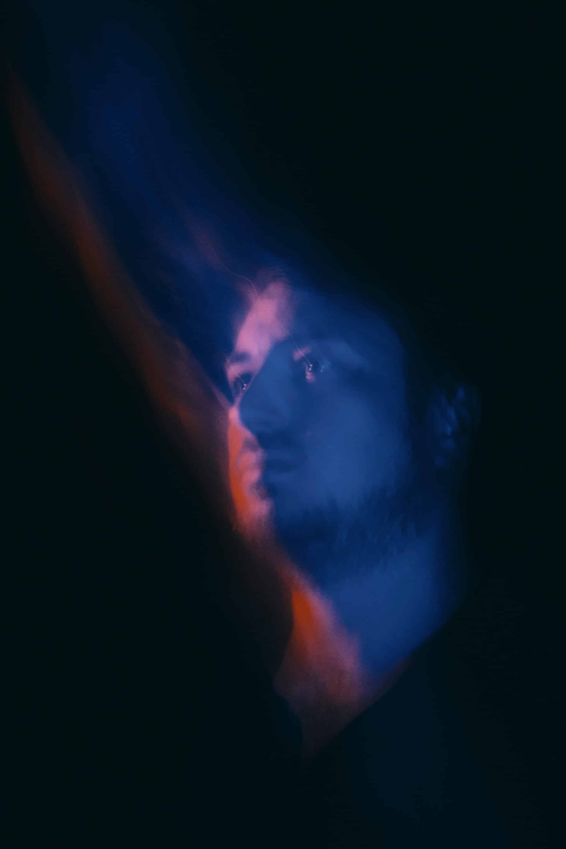 Ruben Teshmar in blue and red light
